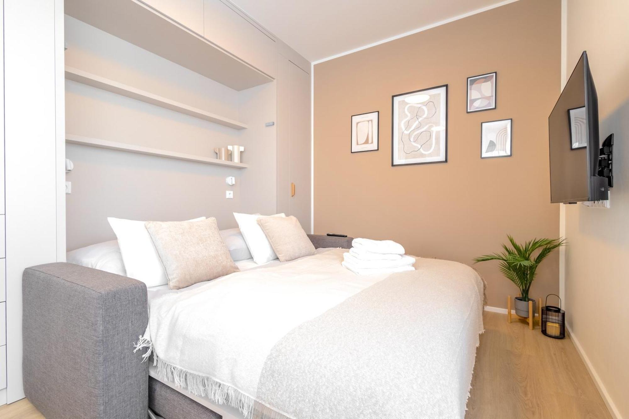 Bright 2Br - 5Th Floor, Balcony, Free Parking By Gravity Prague Apartment Exterior foto