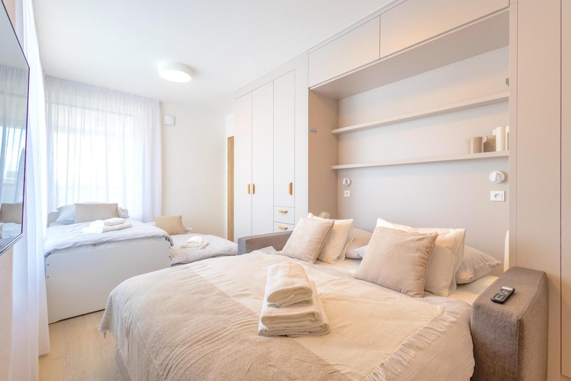 Bright 2Br - 5Th Floor, Balcony, Free Parking By Gravity Prague Apartment Exterior foto