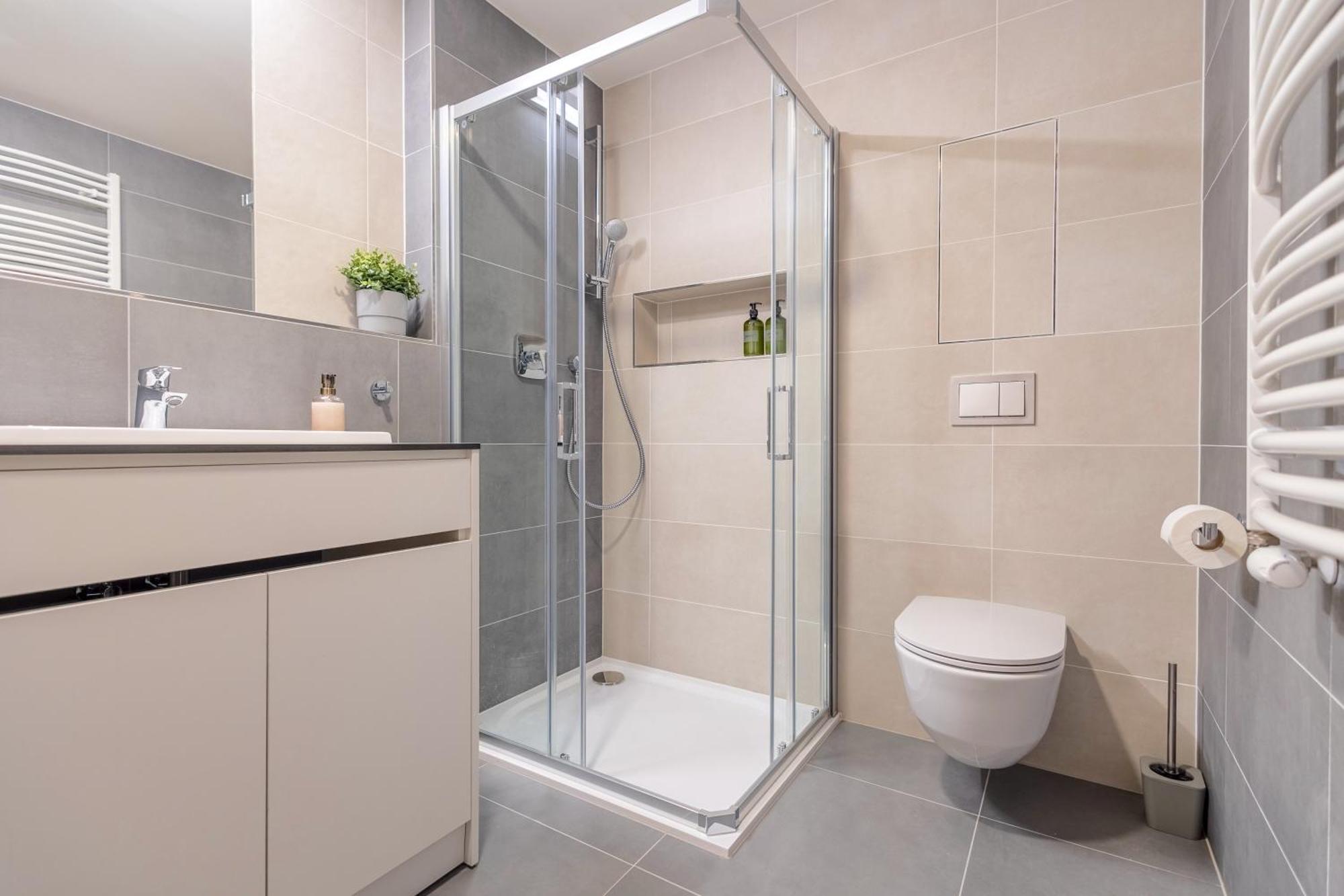 Bright 2Br - 5Th Floor, Balcony, Free Parking By Gravity Prague Apartment Exterior foto