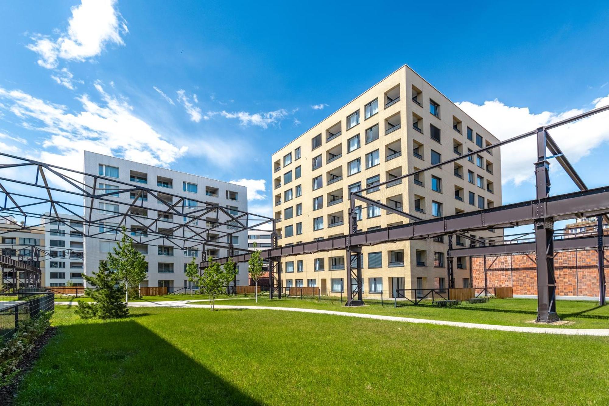 Bright 2Br - 5Th Floor, Balcony, Free Parking By Gravity Prague Apartment Exterior foto